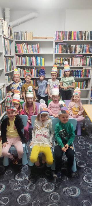 Okładka albumu: 472923828_1834467773759748_4195430502180448413_n